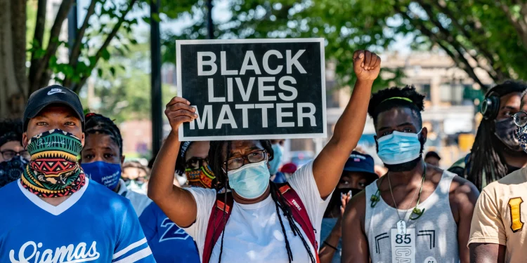Seattle indemnizará con $10 millones a 50 integrantes de Black Lives Matter