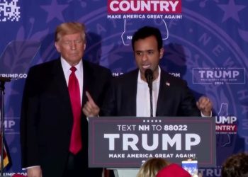 Trump y Ramaswamy se unen en New Hampshire para derrotar al «corrupto de Joe Biden»