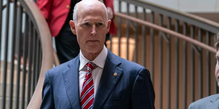 «Lucharé con todo por los hispanos en Estados Unidos»: Senador Republicano Rick Scott habla con El Político