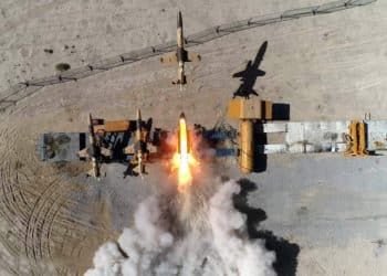Estados Unidos lanza ataques en Irak y Siria como respuesta al mortal ataque con drones