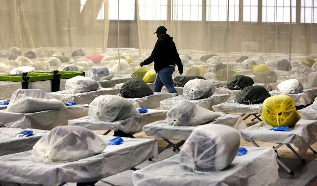 Polémica en Boston por cierre de Centro Comunitario para niños por albergar migrantes