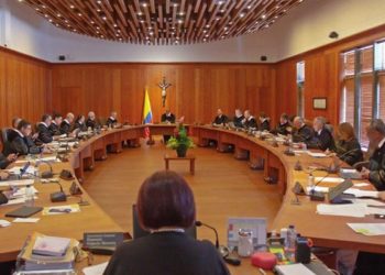 La Corte Suprema se respeta: Petro se equivocó con el ataque contra el Palacio de Justicia