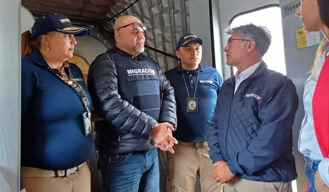 El exjefe paramilitar Salvatore Mancuso llegó a Colombia deportado de EE.UU.