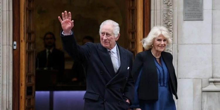 El rey Carlos III fue diagnosticado con cáncer