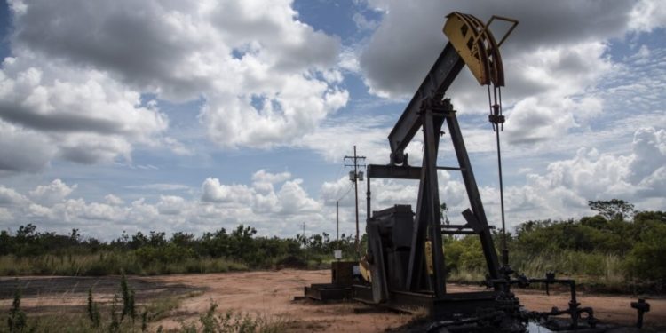 Chevron inicia actividades petroleras en Venezuela aunque EE.UU amenaza con reactivar sanciones