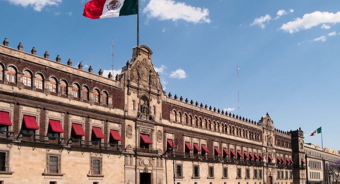 «Bienvenido a la presidencia»: Los retos que heredará el próximo mandatario de México