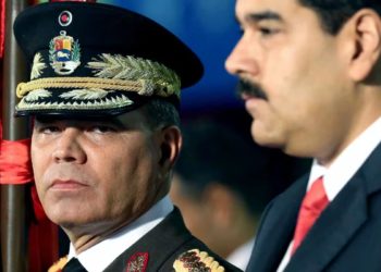 Nicolás Maduro y Padrino López