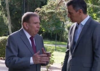 Pedro Sánchez recibió a Edmundo González en el Palacio de la Moncloa