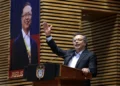 El presidente de Colombia, Gustavo Petro, habla durante una conferencia en el Antiguo Palacio de Medicina de la Universidad Nacional Autónoma de México (UNAM), este lunes en Ciudad de México (México). EFE/ José Méndez