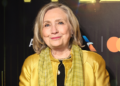 Hillary Clinton dice que las empresas de redes sociales deben moderar los contenidos o «perderemos el control total»