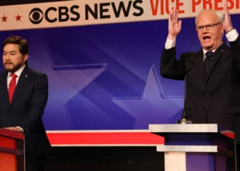 SNL’ se burla de Harris y Walz por el torpe debate del candidato a vicepresidenta