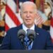 Biden conmuta la condena de casi 1.500 personas, el número más alto en un día