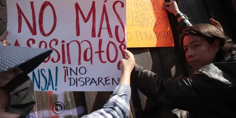 México: El peligroso sendero del periodismo en un país asediado por la violencia