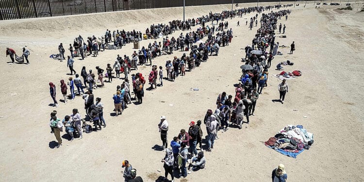 Claudia Sheinbaum propone una reunión de cancilleres en enero para abordar la migración ante la llegada de Trump