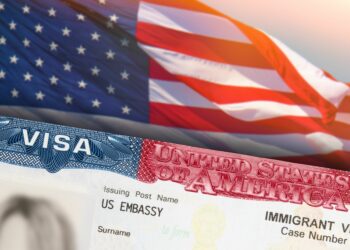 Gobierno de Trump abre inscripciones para migrantes legales
