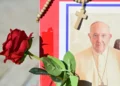 El papa Francisco continúa mejorando en su recuperación en el Hospital Gemelli