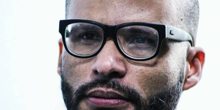 A un mes de su desaparición forzosa, familiares y amigos siguen preguntando: ¿Dónde está Rory Branker?
