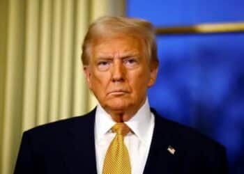 La Casa Blanca niega que Trump considere una pausa de 90 días para los aranceles