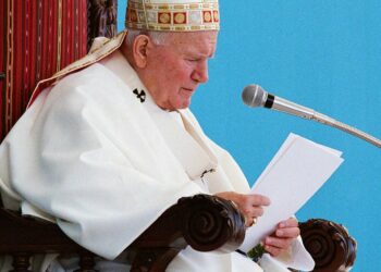 20 años sin Juan Pablo II: El papa que marcó una era