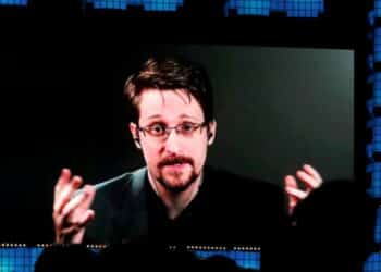 Prensa rusa ubicó el paradero de Edward Snowden, fugitivo que reveló secretos de la CIA