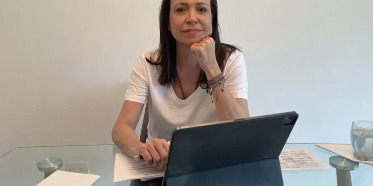 María Corina Machado: «Se hace mucho dinero, también en España, con el hambre de Venezuela»