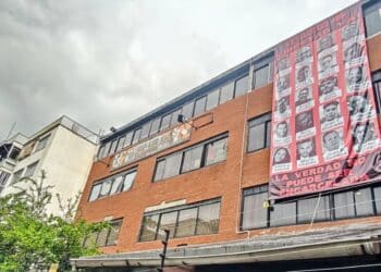 Junta Directiva del CNP declara estado de emergencia tras ataque vandálico a su sede