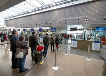 El Departamento de Estado propone una fianza de hasta $15.000 a solicitantes de visado por turismo o negocios