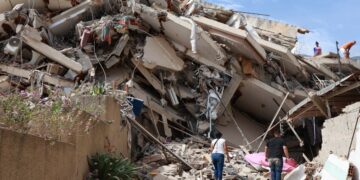 Un edificio destruido por los terremotos de Venezuela