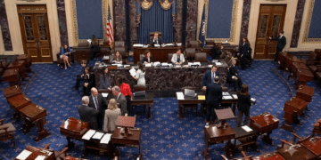 Senado aprueba una resolución para darle fin a la guerra en Irán.
