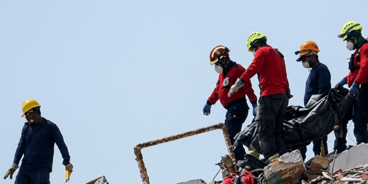 La cifra de muertos por terremotos en Venezuela sigue aumentando considerablemente, mientras que cientos de cuerpos quedan sin identificar.